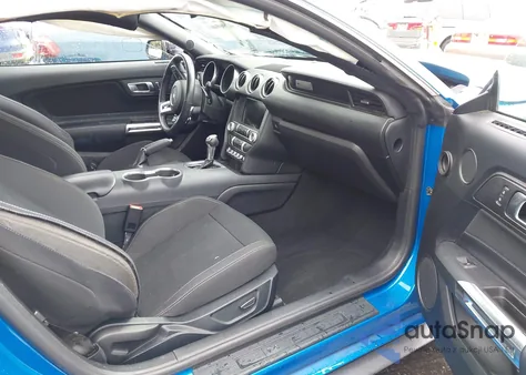 2021 Ford Mustang Ecoboost Fastback z USA, uszkodzony, nr VIN 1FA6P8TH2M5134917